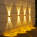 Lámpara solar de pared con proyección doble - Luz cálida (3000 K)